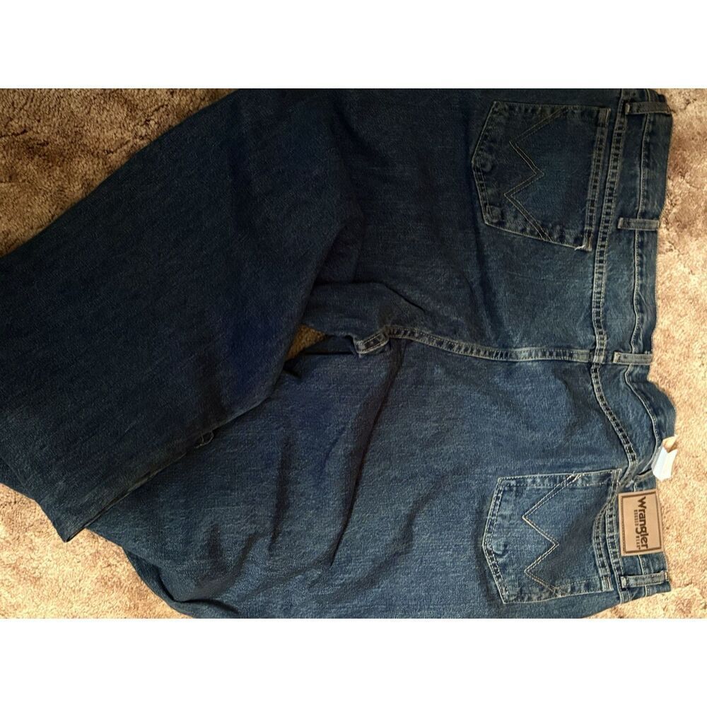 NEW Wrangler Rugged Wear Men's Blue Denim Jeans Size 54x32 - Picture 6 of 8